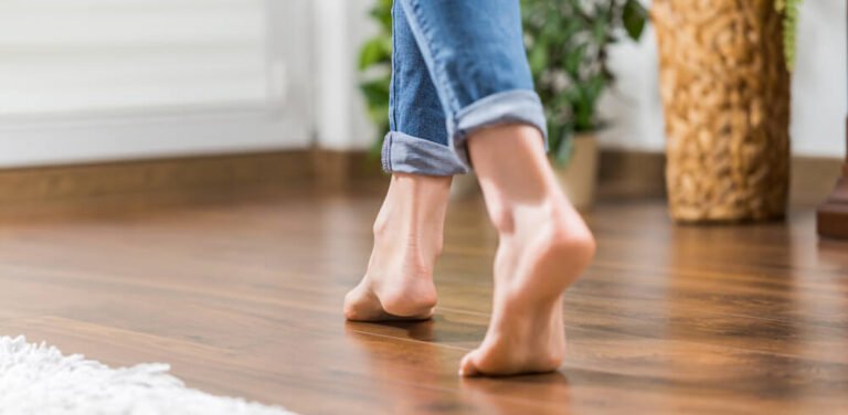 Can Hardwood Floors Cause Foot Pain? Experts’ Review⭐