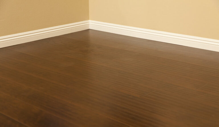 Do Hardwood Floors Need To Match Baseboards❓