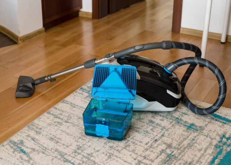 Can You Use A Carpet Cleaner On Hardwood Floors❓