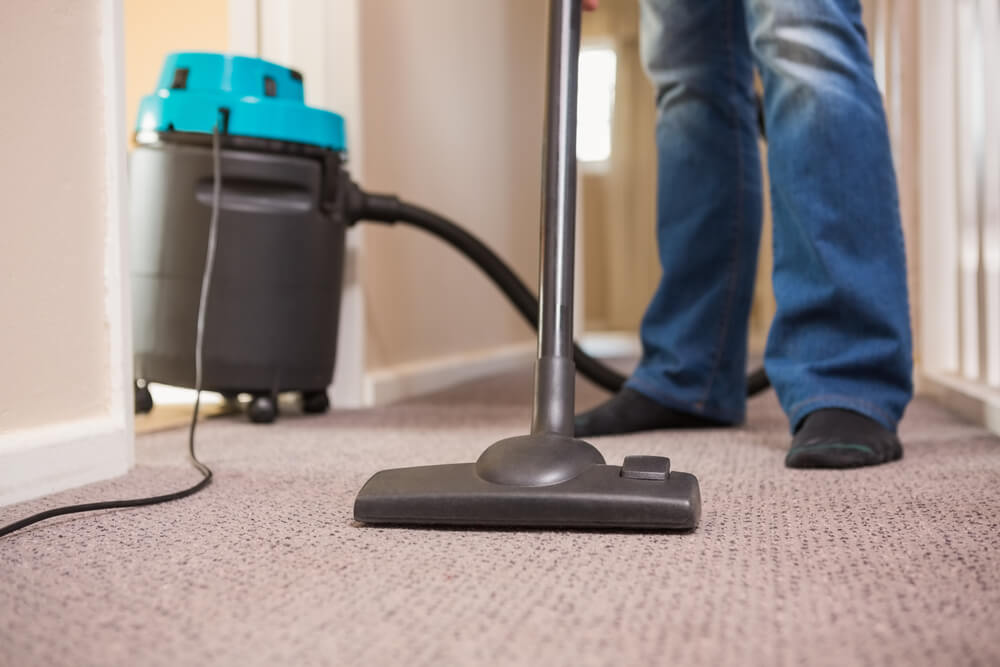 how to clean an area rug on hardwood floor